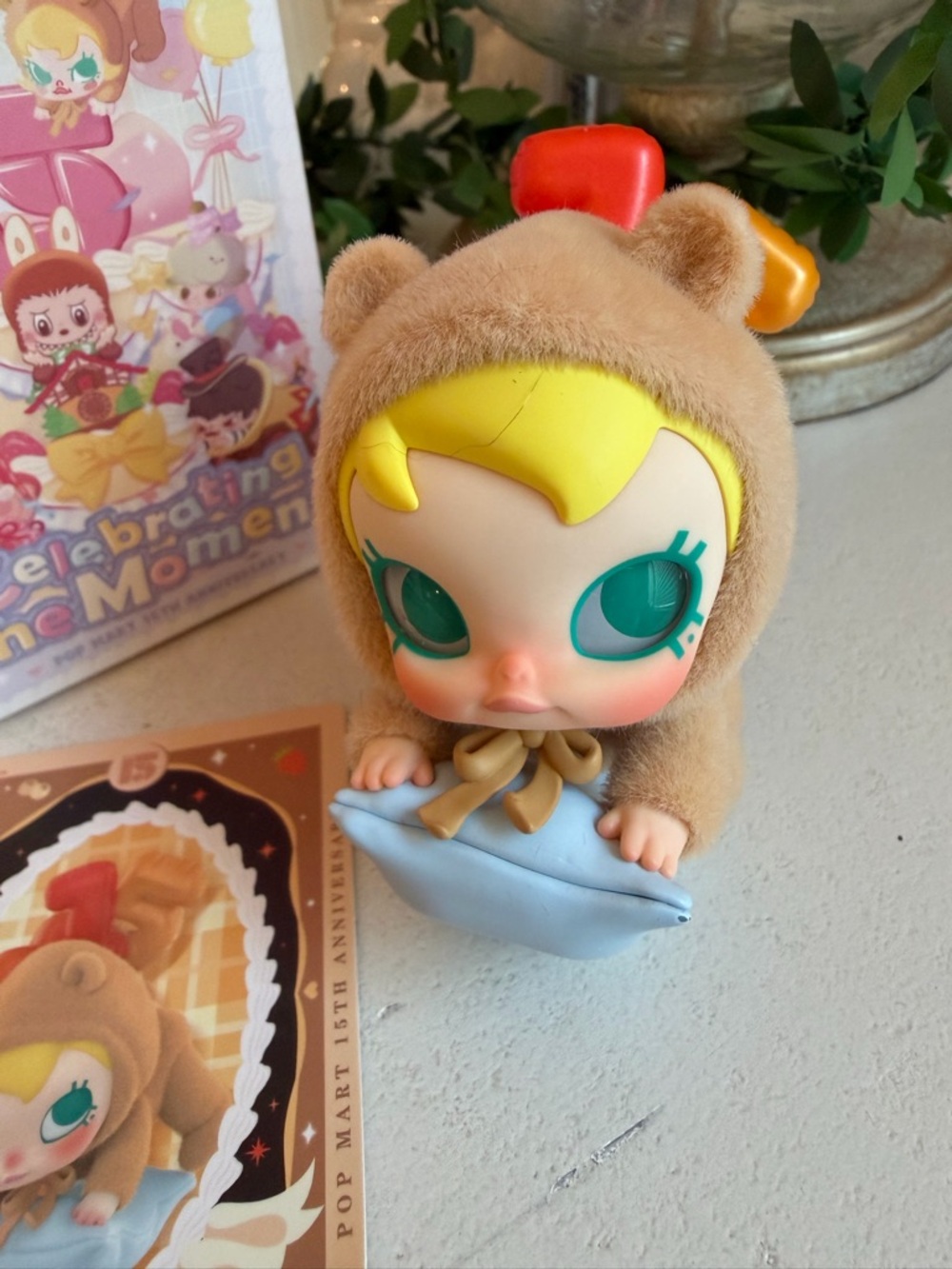 Pop Mart 15th Anniversary Figure  Celebrating the Moment - Molly “Little Cutie”